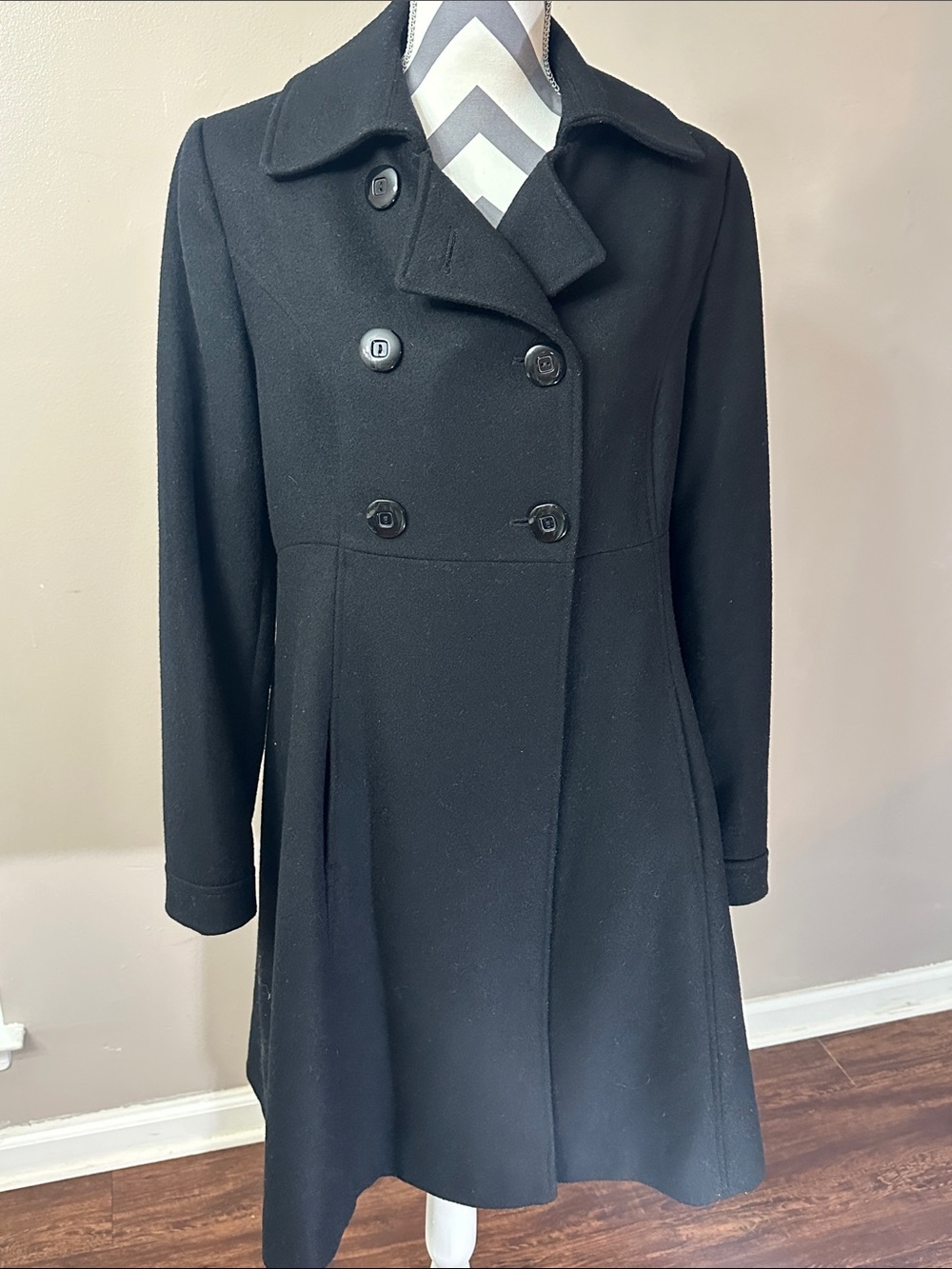 Via 100% Wool Coat Women’s Size 12 Black Double Breasted Long Tailored